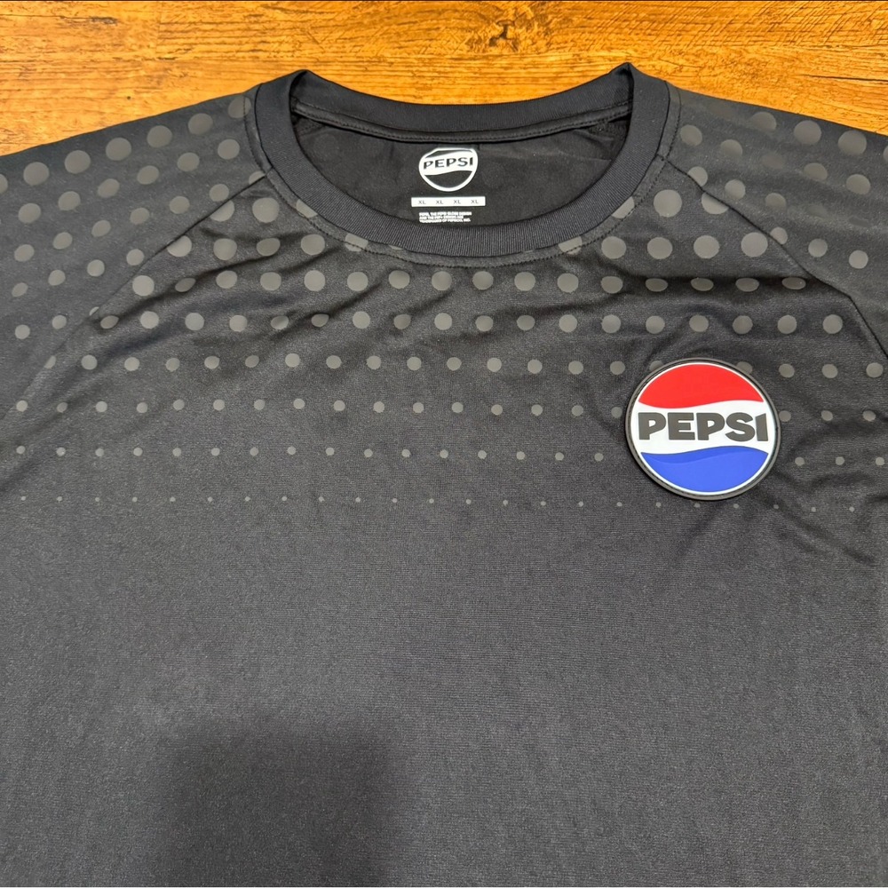 Pepsi Black Employee Uniform Rubber Logo Pep+ Outdoor Performance T Shirt Men XL